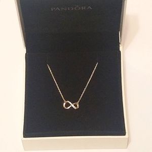 Pandora Sparkling Infinity Collier necklace